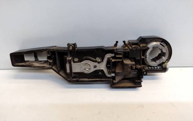 8200497590 Soporte de manija exterior de puerta delantera derecha  en stock Castellón