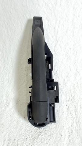 8200497590 Soporte de manija exterior de puerta delantera derecha  en stock Sabadell