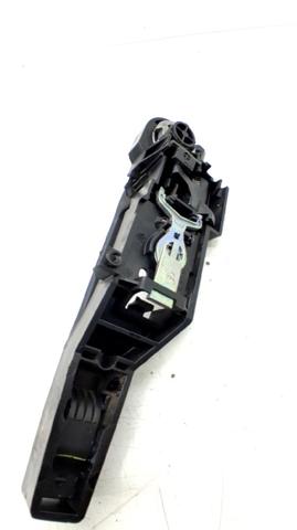 8200497590 RENAULT Soporte de manija exterior de puerta delantera derecha comprar Madrid