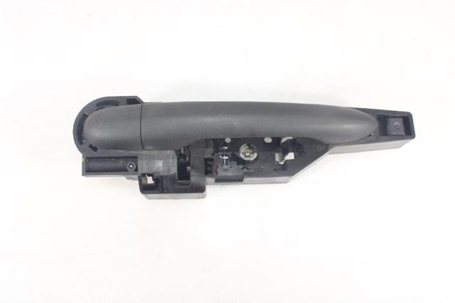 8200497590 Soporte de manija exterior de puerta delantera derecha  comprar en Zaragoza