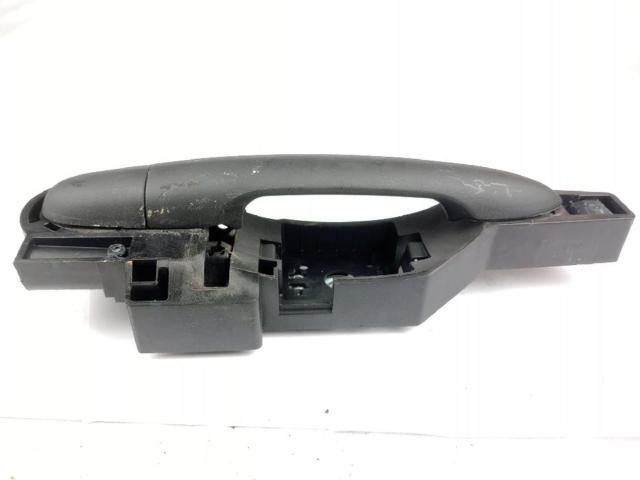 8200497590 Soporte de manija exterior de puerta delantera derecha  comprar en Reus