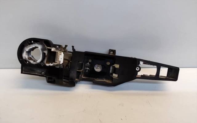 8200497590 RENAULT Soporte de manija exterior de puerta delantera derecha  comprar en Oviedo