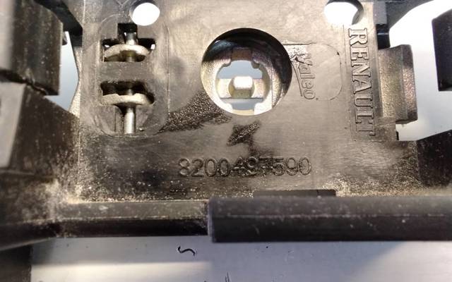 RENAULT 8200497590 Soporte de manija exterior de puerta delantera derecha  comprar en Murcia