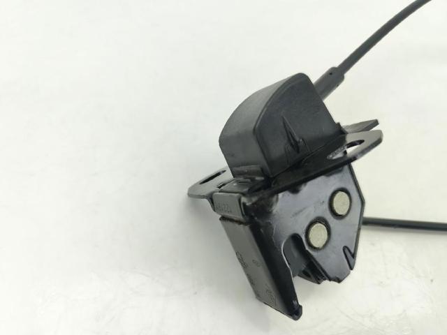 8200497823 RENAULT Cerradura superior de puerta trasera derecha de doble hoja  disponible Ourense