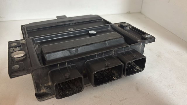 RENAULT 8200498185 Módulo de control de inyección de combustible (ECU)  en stock Terrassa