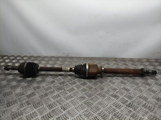 8200499586 RENAULT Semieje delantero derecho comprar Bilbao