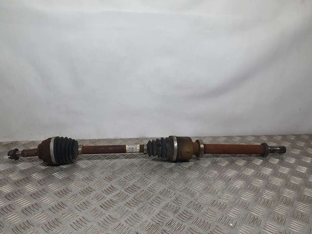 8200499586 RENAULT Semieje delantero derecho  en stock Huelva