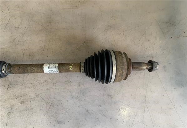 8200500683 Semieje delantero derecho  disponible Málaga