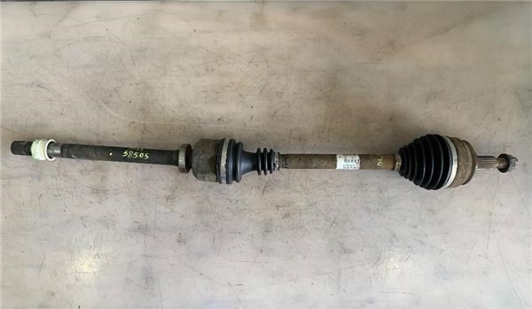 8200500683 Semieje delantero derecho  disponible Utrera