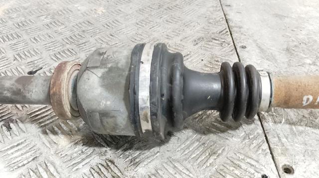 8200500683 RENAULT Semieje delantero derecho  en stock Gandía