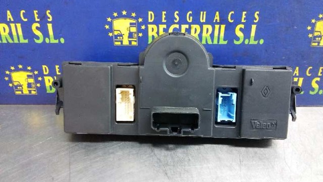 RENAULT 8200501465 Módulo de modos de calefacción/aire acondicionado  disponible España