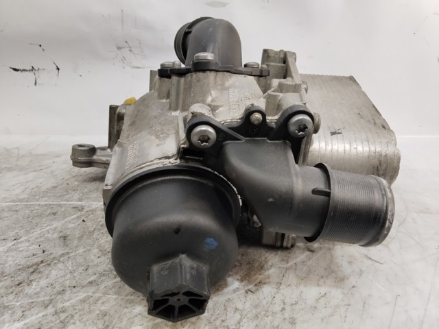 RENAULT 8200507878 Radiador de aceite  en stock Terrassa