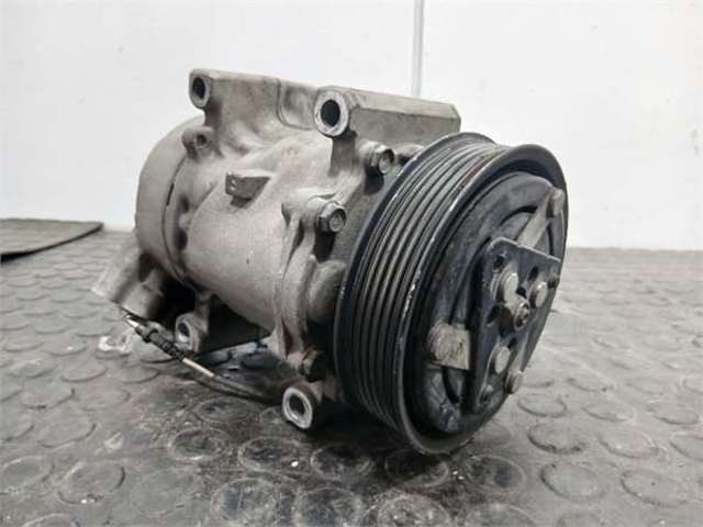 RENAULT 8200509067 Compresor de aire acondicionado  en stock Salamanca