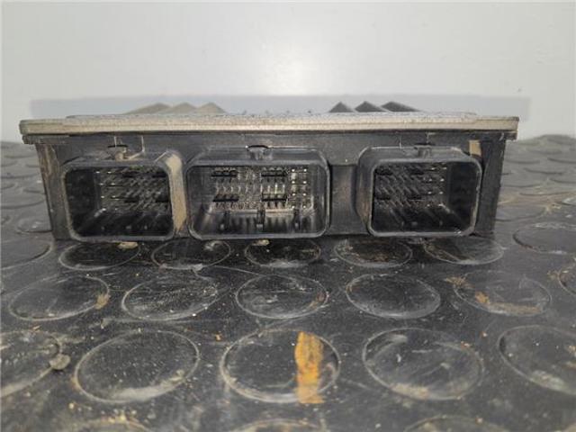 8200513058 RENAULT Unidad de control del motor (ECU)  disponible Vigo