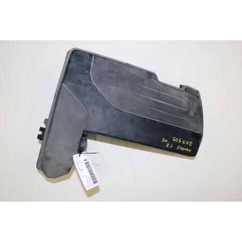 El filtro de aire 8200517765 RENAULT