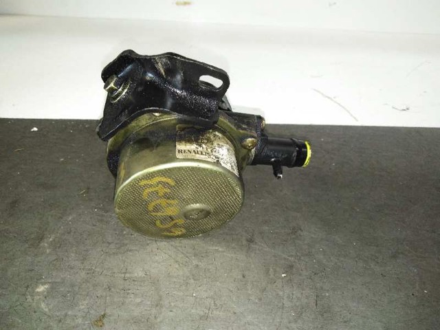 8200521381 RENAULT Bomba de vacío  comprar en Jaén