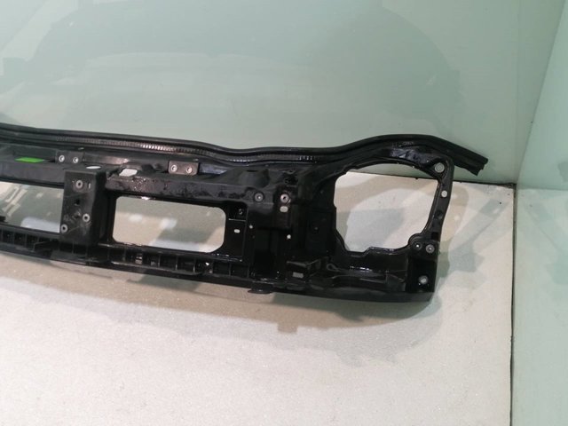 8200521859 Soporte de radiador  en stock Castellón