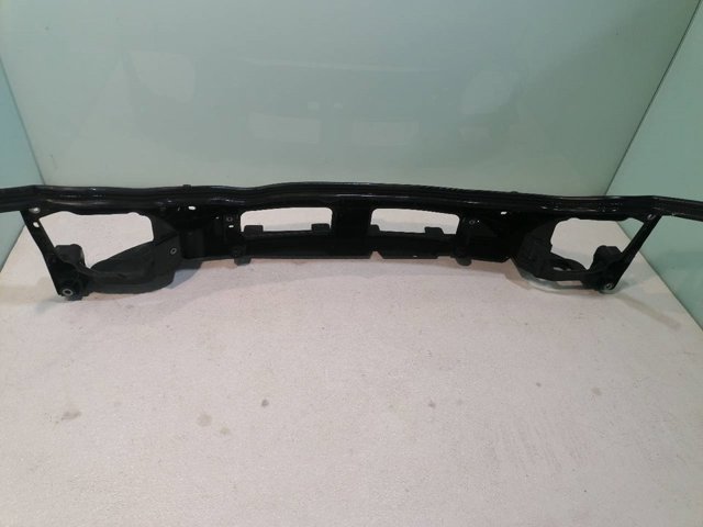 8200521859 Soporte de radiador  en stock Castellón