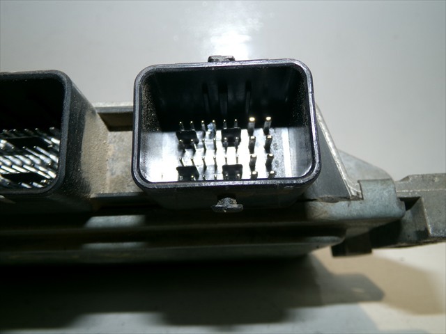 8200522357 RENAULT ECU  en stock Huelva