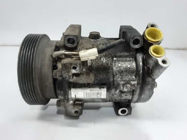 RENAULT 8200526884 Compresor de aire acondicionado  en stock Salamanca