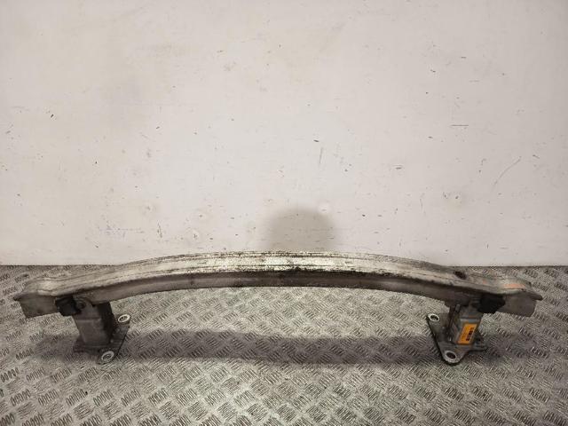 RENAULT 8200534784 Refuerzo de parachoques delantero  disponible Valladolid