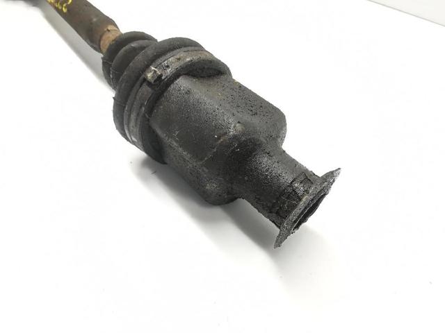 RENAULT 8200535800 Semieje delantero derecho  en stock Salamanca
