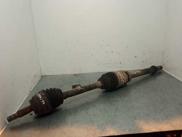 8200535802 Árbol de transmisión delantero derecho  disponible Utrera