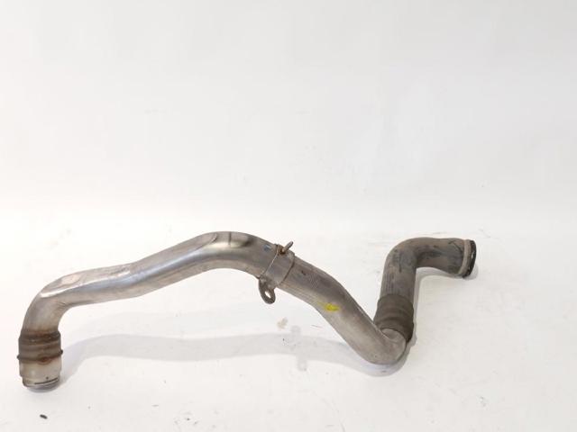 Tubo flexible de aire de sobrealimentación izquierdo 8200537135 Renault (RVI)