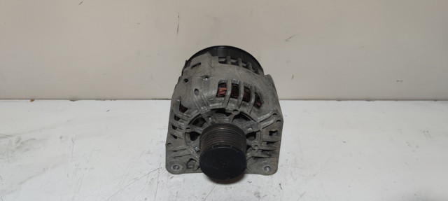 8200537415 NISSAN Alternador  comprar en Oviedo