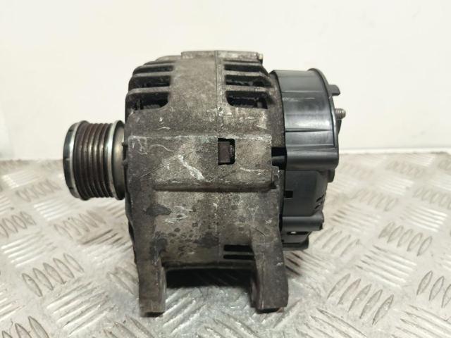 RENAULT 8200537415 Alternador  disponible Lugo