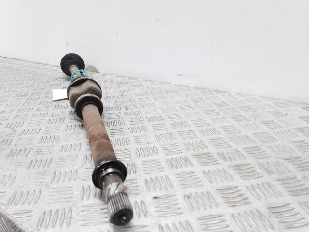 8200538738 Semieje delantero derecho  en stock Castellón
