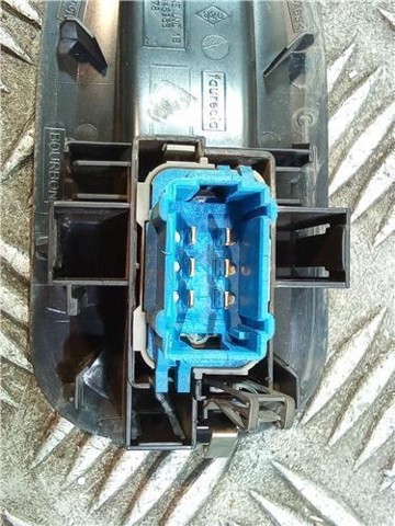 RENAULT 8200548968 Unidad de control de elevalunas delantero derecho  en stock Valencia