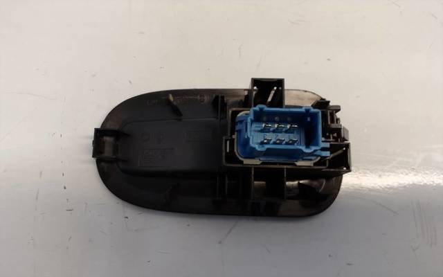 8200548968 Unidad de control de elevalunas delantero derecho  en stock Granada