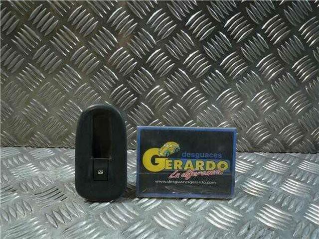 8200548968 RENAULT Unidad de control de elevalunas delantero derecho  en stock Gandía