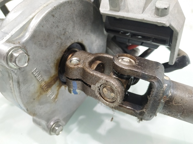 RENAULT 8200562867 Columna dirección  en stock Terrassa