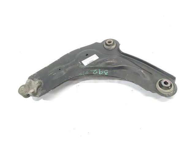 Brazo inferior derecho de la suspensión delantera 8200565079 RENAULT