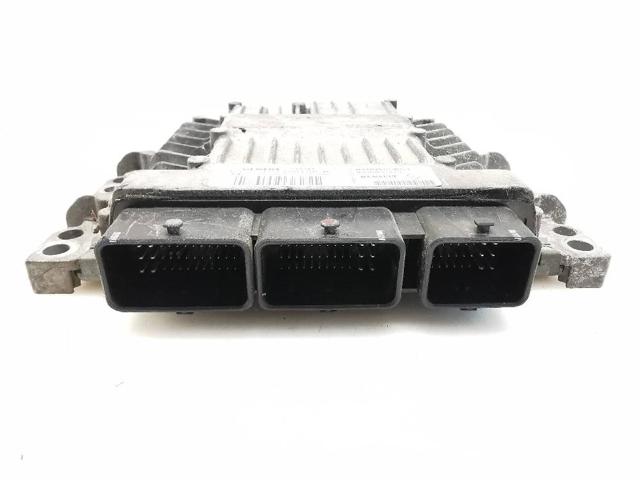 8200565863 RENAULT ECU  en stock Córdoba