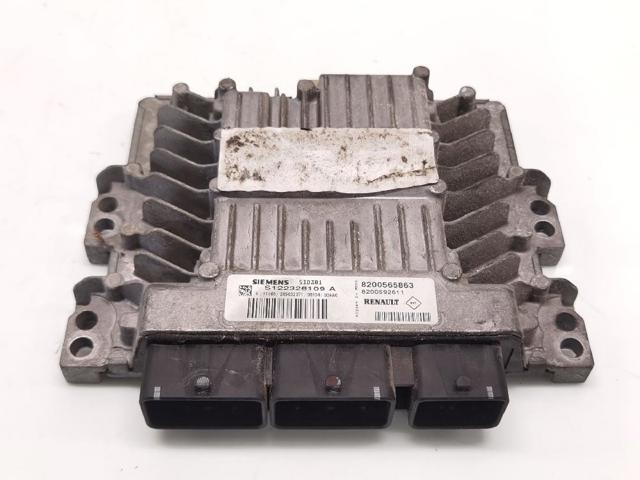 RENAULT 8200565863 ECU  en stock Terrassa