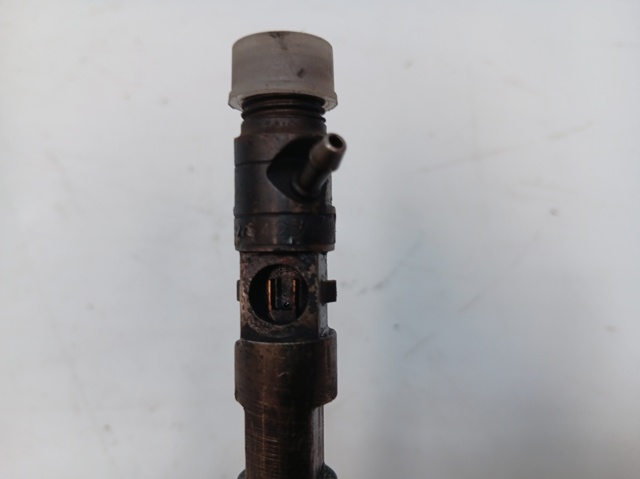 8200567290 Inyector  en stock Granada
