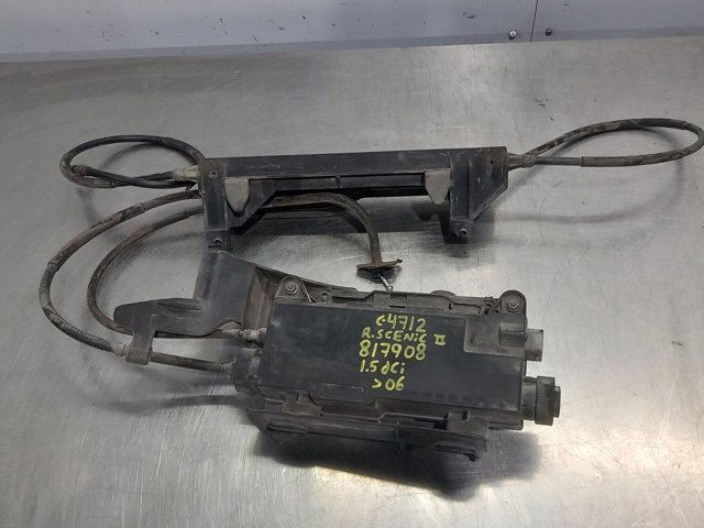 Motor de accionamiento del freno de mano 8200571485 Renault (RVI)