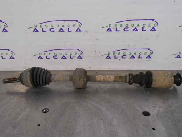 Árbol de transmisión delantero derecho 8200571880 RENAULT