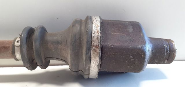 RENAULT 8200571880 Árbol de transmisión delantero derecho  disponible Valladolid