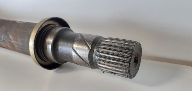 8200571880 Árbol de transmisión delantero derecho comprar Girona