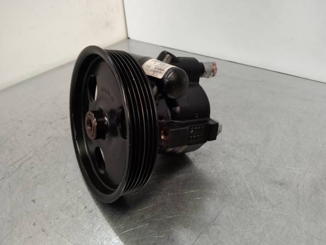 8200575303 Bomba de dirección asistida  disponible Burgos