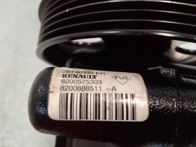 8200575303 RENAULT Bomba de dirección asistida  disponible Ourense