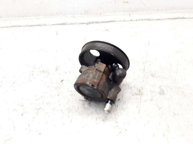 8200575303 Bomba de dirección comprar Sevilla