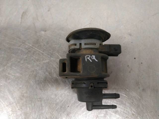 RENAULT 8200575400 Válvula solenoide de control de presión de sobrealimentación  disponible Valladolid