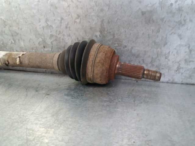 8200575489 Semieje delantero izquierdo  en stock Sabadell