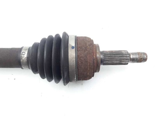 RENAULT 8200575489 Semieje delantero izquierdo  en stock Terrassa