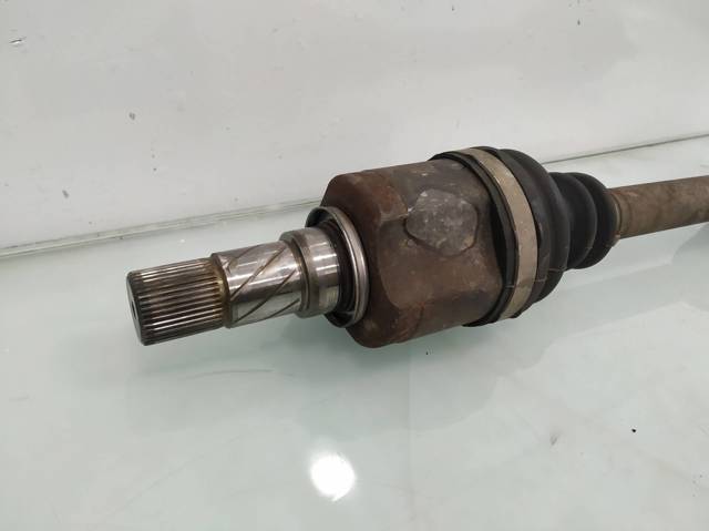 8200575489 Semieje delantero izquierdo  en stock Sabadell